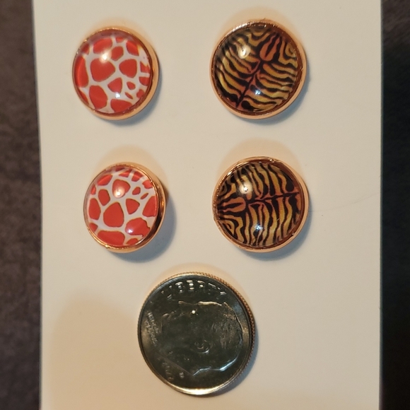 Bundle ONLY Handmade glass cabochon pierced button style earrings animal prints - Picture 3 of 3